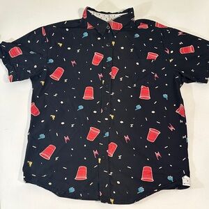 EIGHTH AVENUE - MENS - SHORT SLEEVE RED SOLO CUP 90s PARTY STYLE BUTTON DOWN